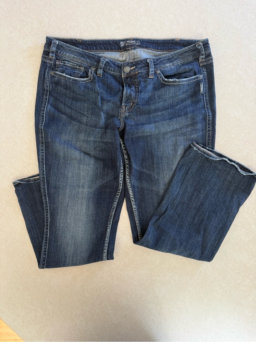 Silver Jeans Straight-Leg Women's Jeans in Dark Blue Wash